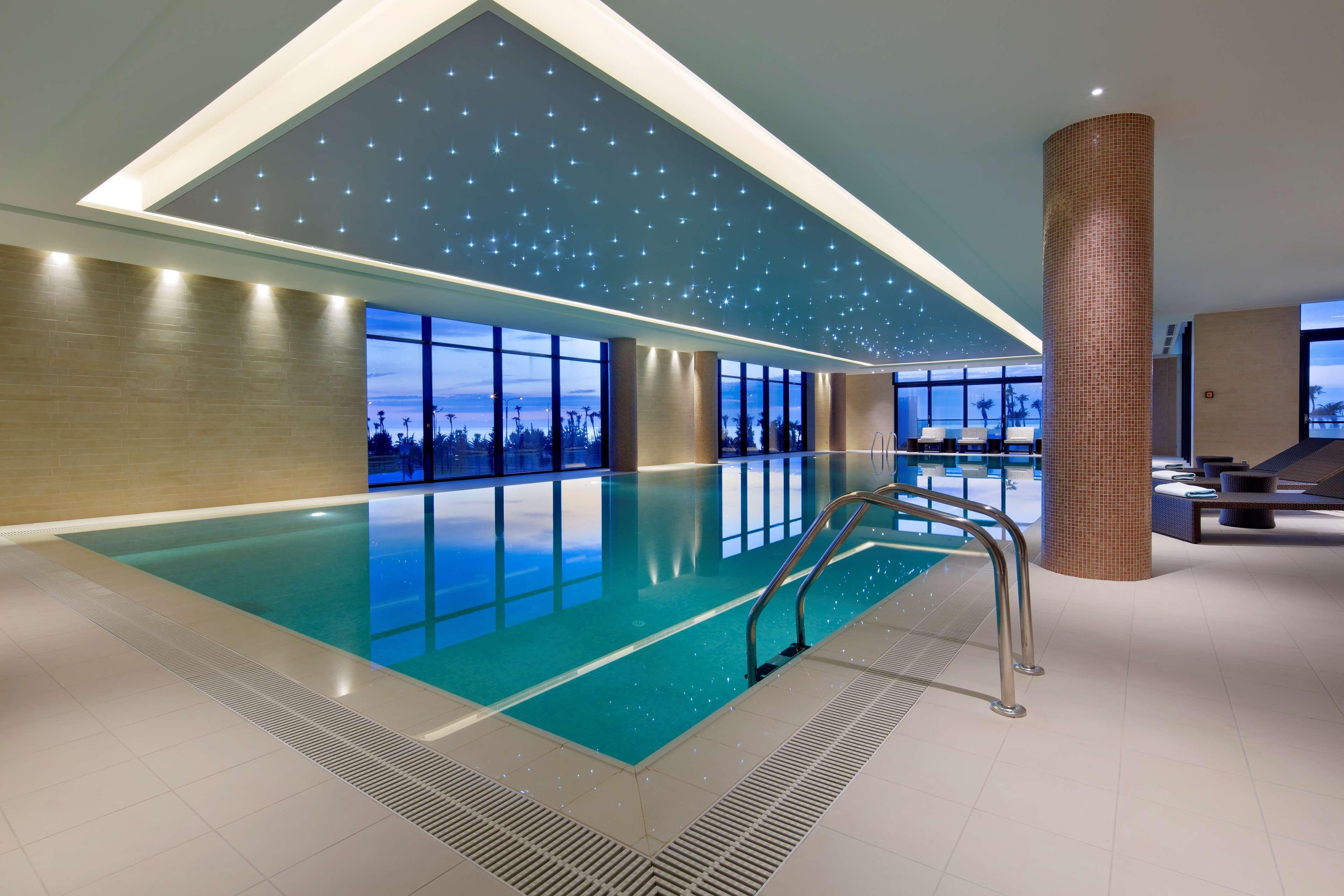 Hilton Batumi Hotel Exterior foto The pool at the Westin Palace, Brussels