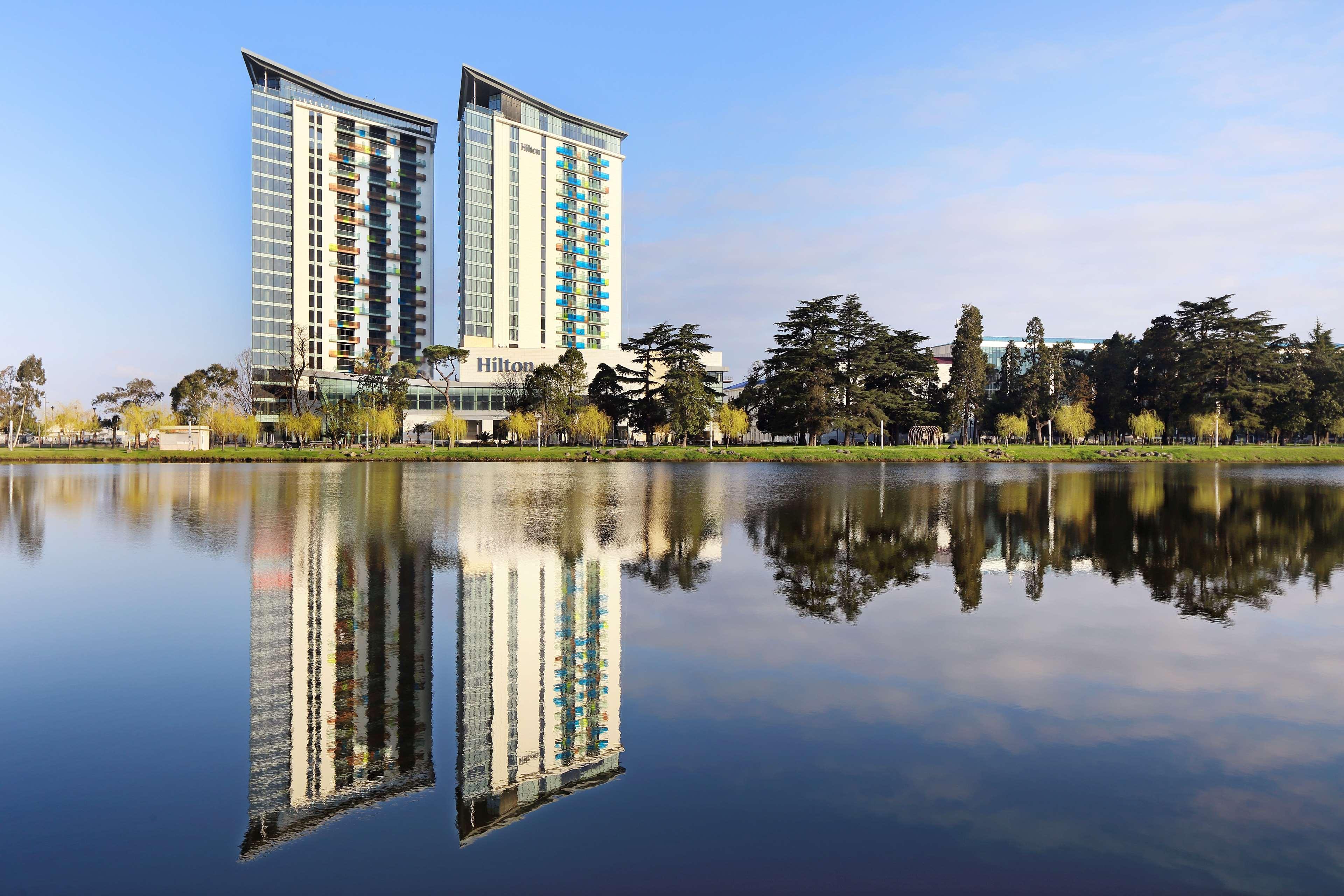 Hilton Batumi Hotel Exterior foto